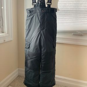 Nano (Canadian) snow pants size 8